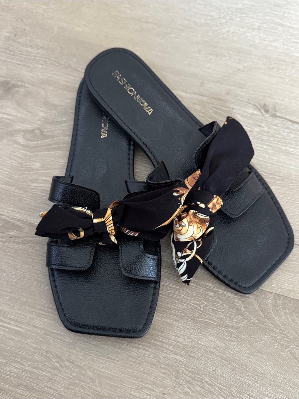Flat Sandals 🩴✨
